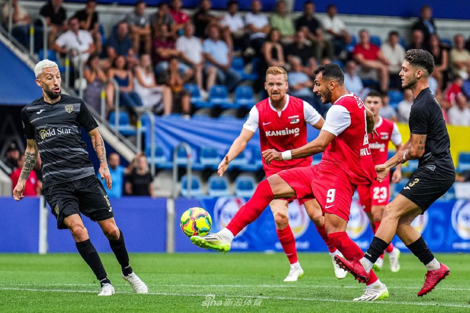 让她赢得了 让她赢得了